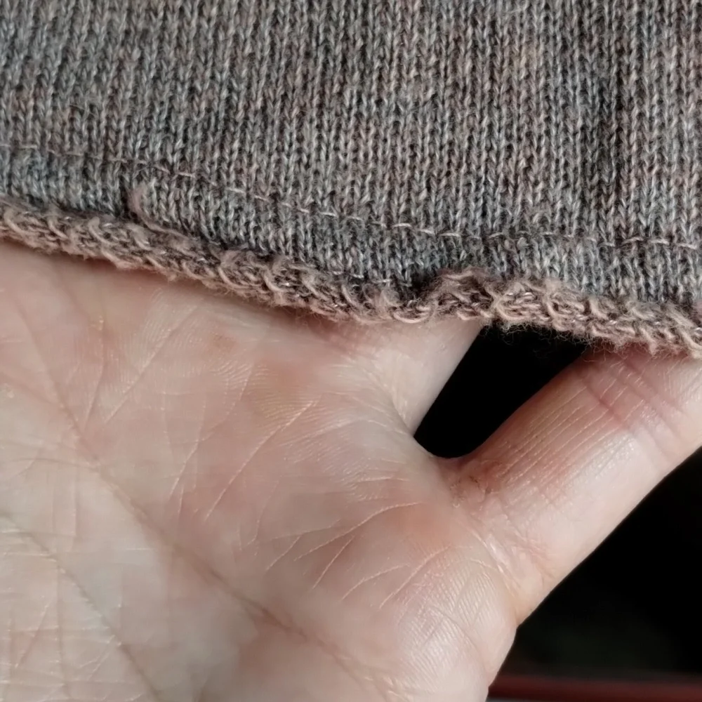 Top - Picture 2 of 3